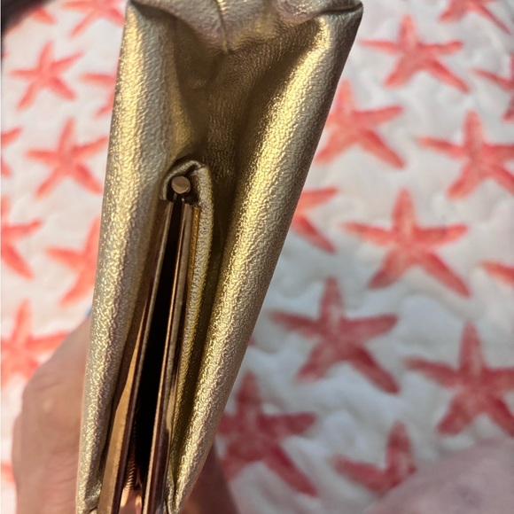Vintage Bobbie Jerome Gold Clutch with Structured Design and Metallic Sheen - Picture 6 of 11
